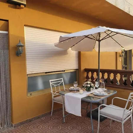La Casa De Tina Con Terraza En Porrino *